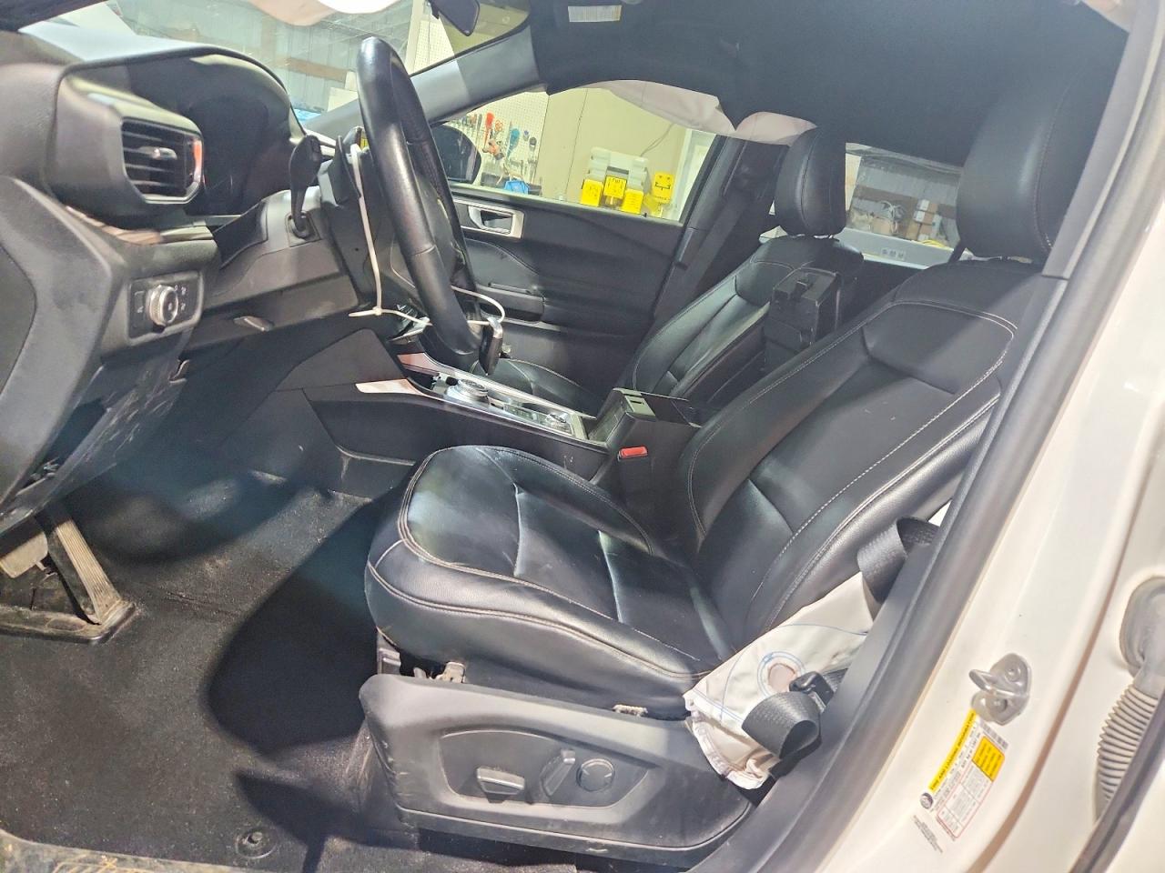 2020 FORD EXPLORER photo 19