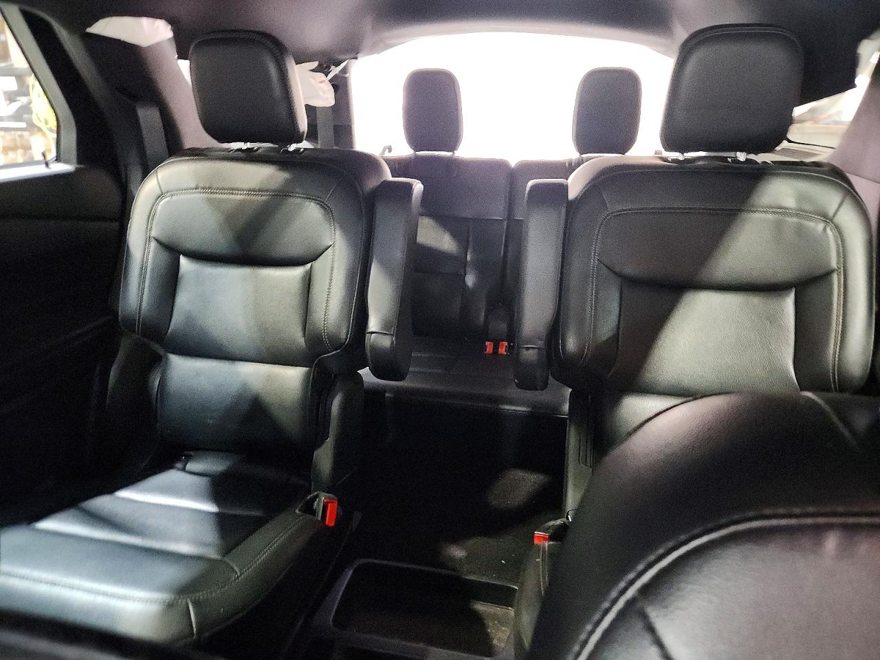 2020 FORD EXPLORER photo 28