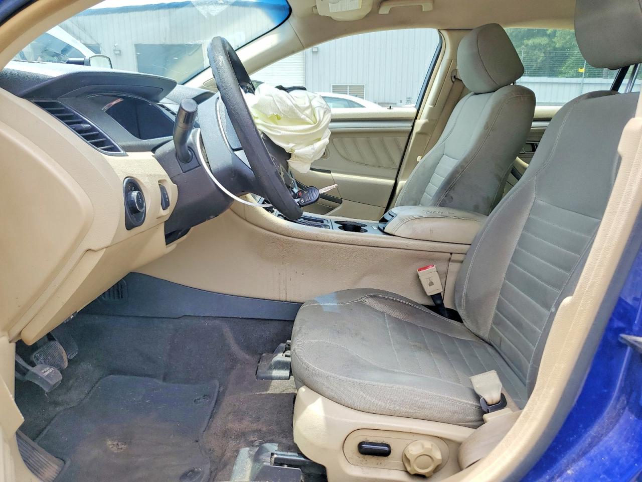 2015 FORD TAURUS SE photo 13