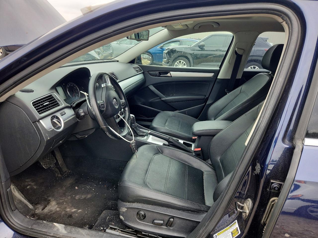 2012 VOLKSWAGEN PASSAT SE photo 19