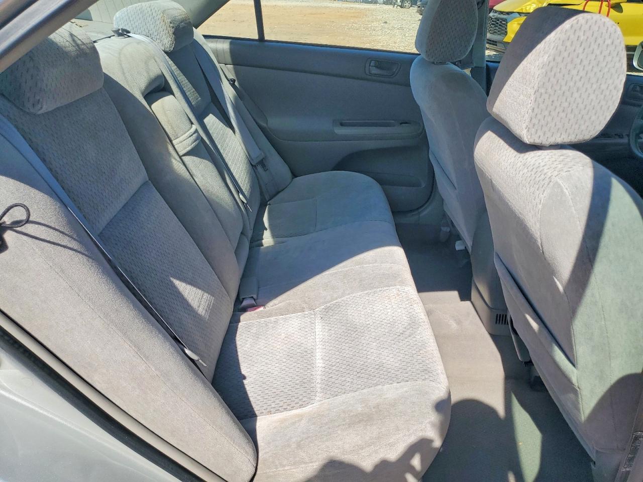 2003 TOYOTA CAMRY photo 10