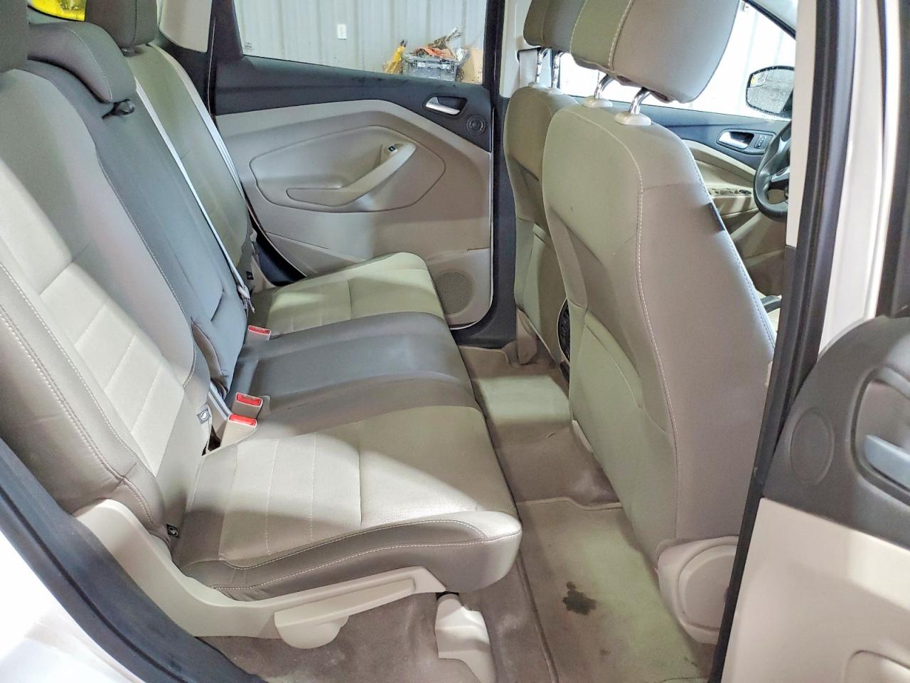 2016 FORD ESCAPE SE photo 21