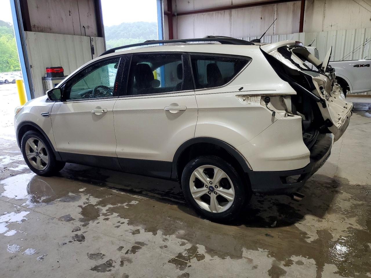 2016 FORD ESCAPE SE photo 3