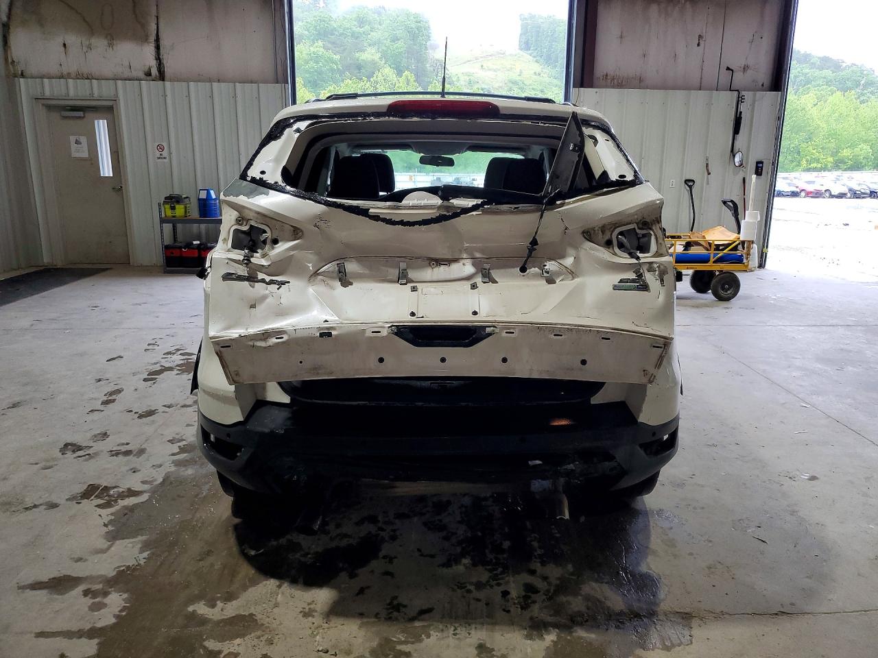 2016 FORD ESCAPE SE photo 11