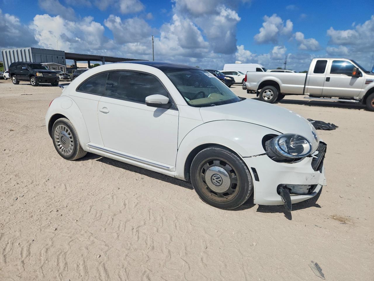 2015 VOLKSWAGEN BEETLE 1.8T photo 7
