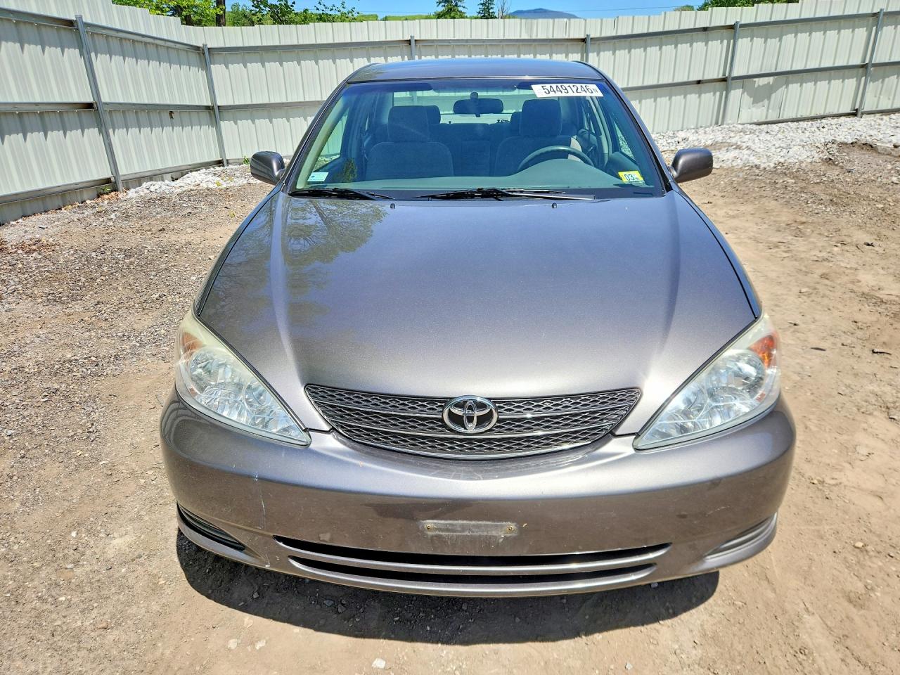2004 TOYOTA CAMRY LE photo 13