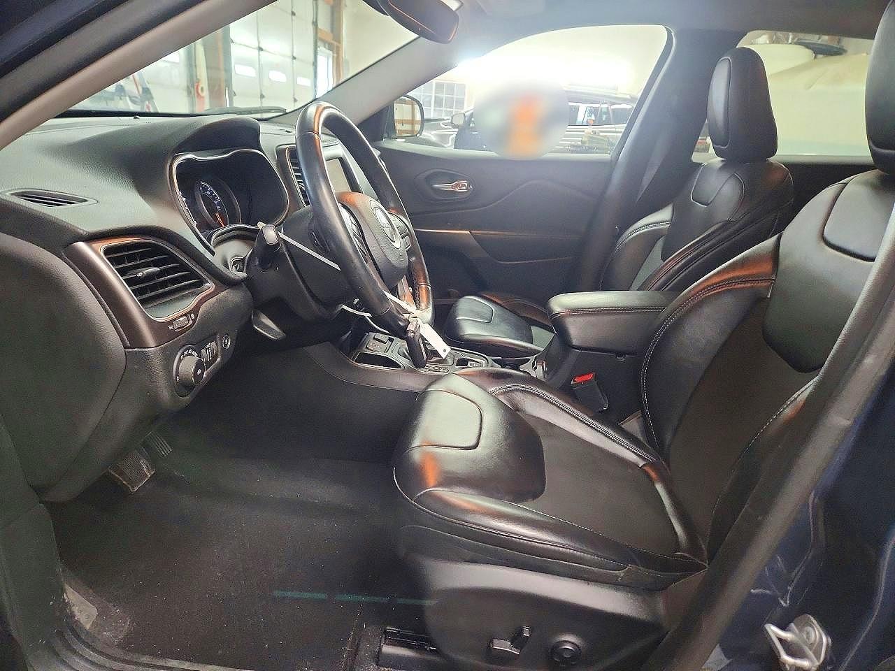 2019 JEEP CHEROKEE LATITUDE PLUS photo 19