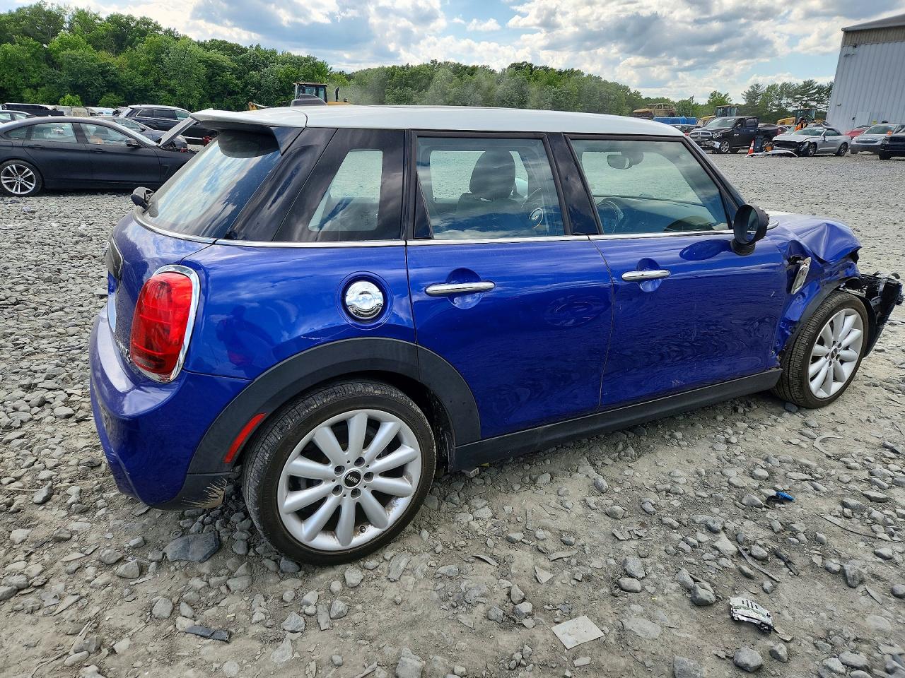 2020 MINI COOPER S photo 3