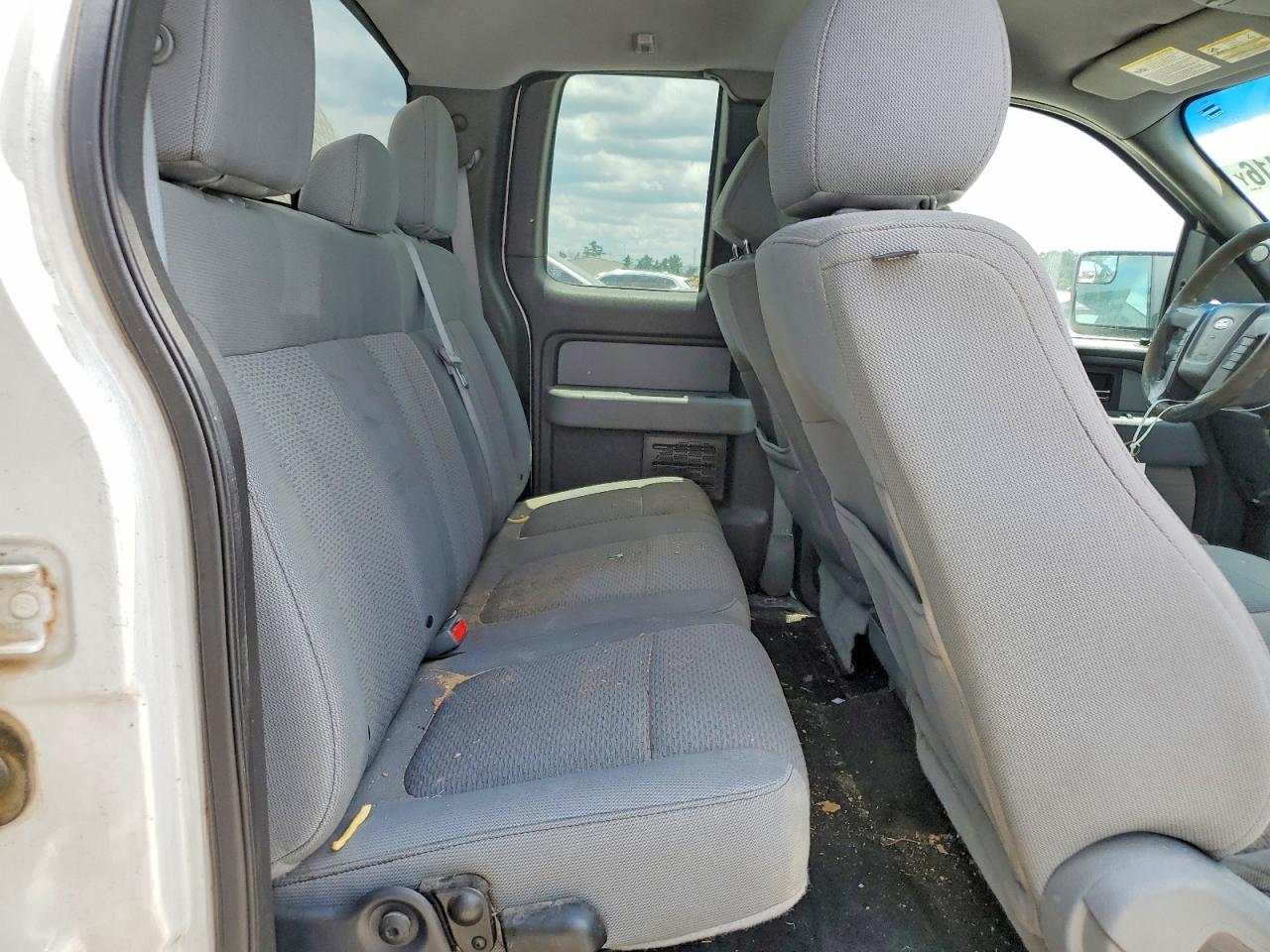 2014 FORD F150 photo 28