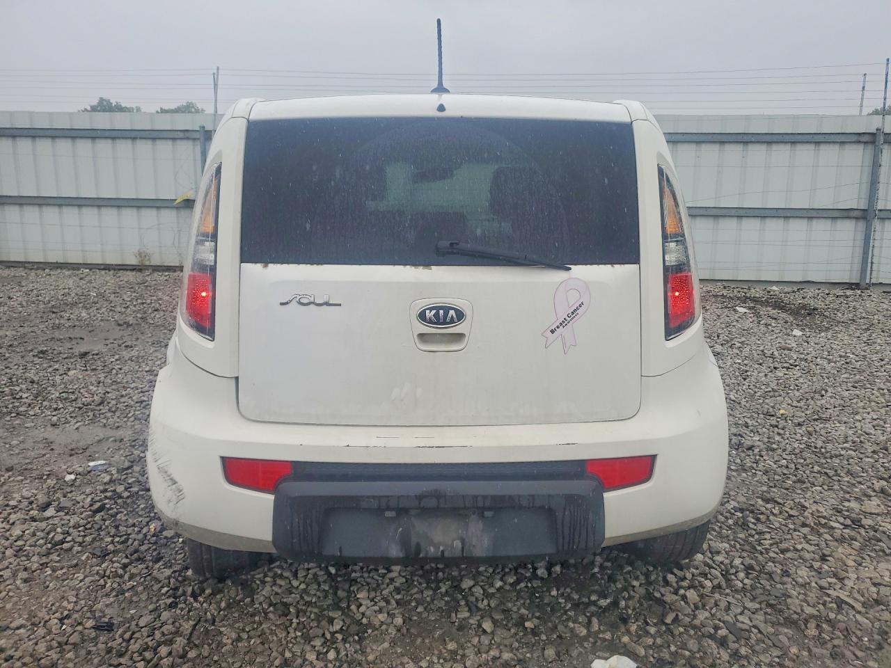 2011 KIA SOUL + photo 6