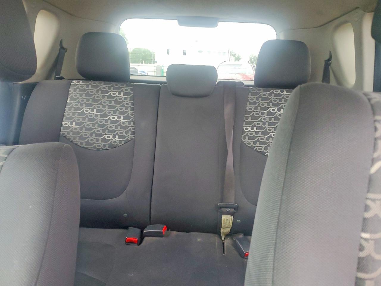 2011 KIA SOUL + photo 10