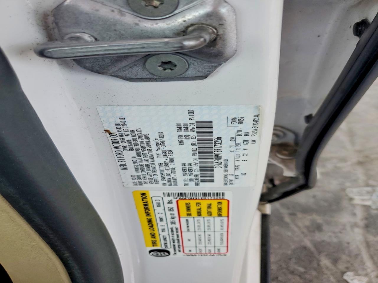 2014 FORD FUSION SE photo 12