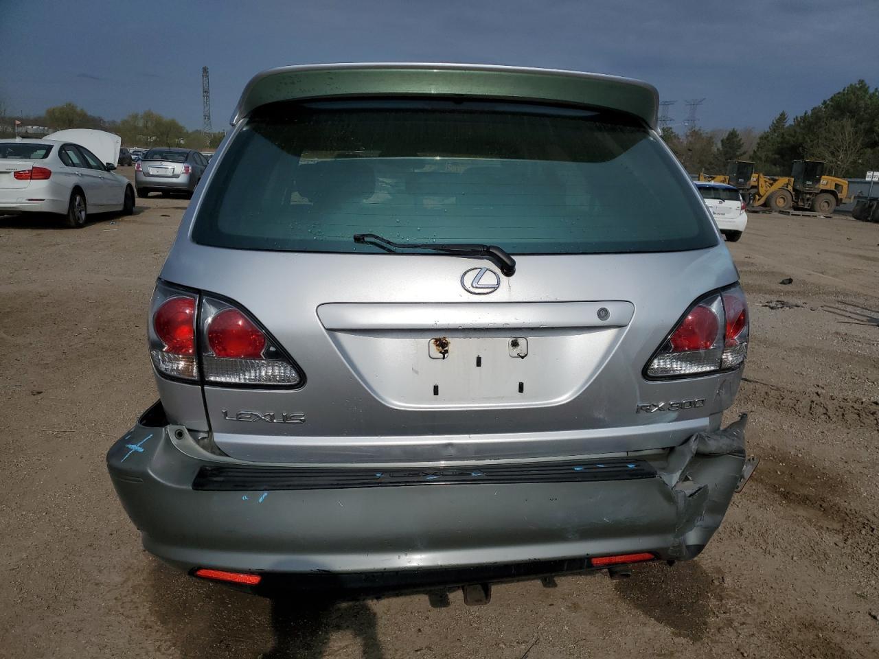 2002 LEXUS RX 300 photo 16