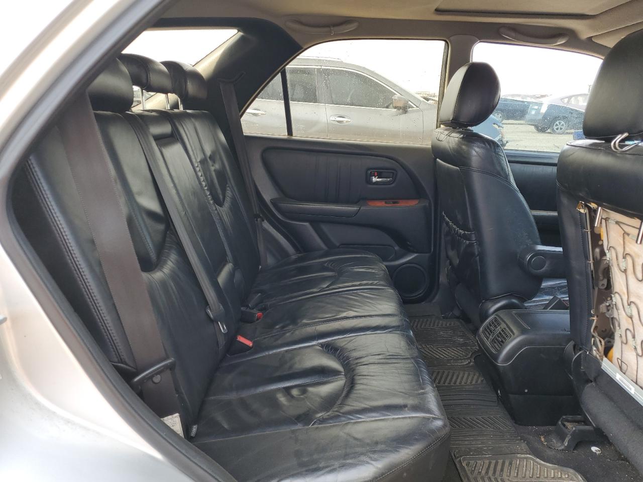2002 LEXUS RX 300 photo 28