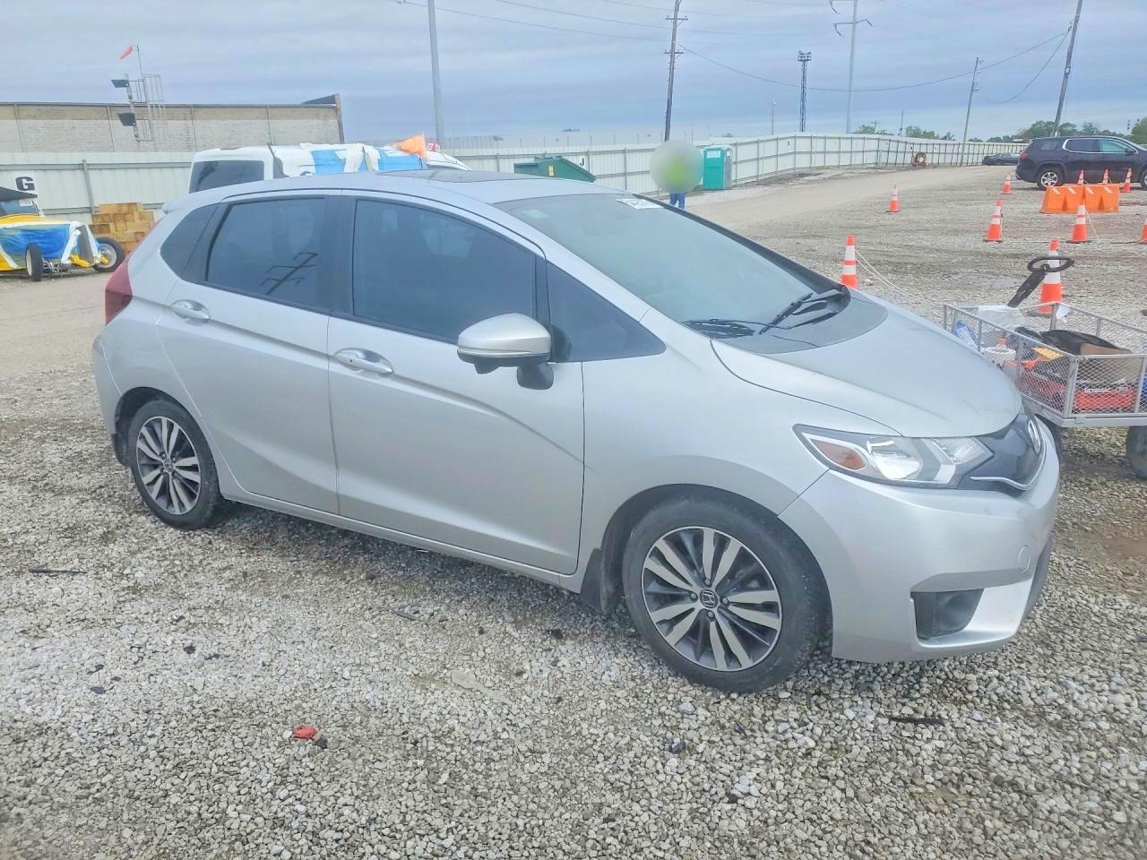 2015 HONDA FIT EX photo 4