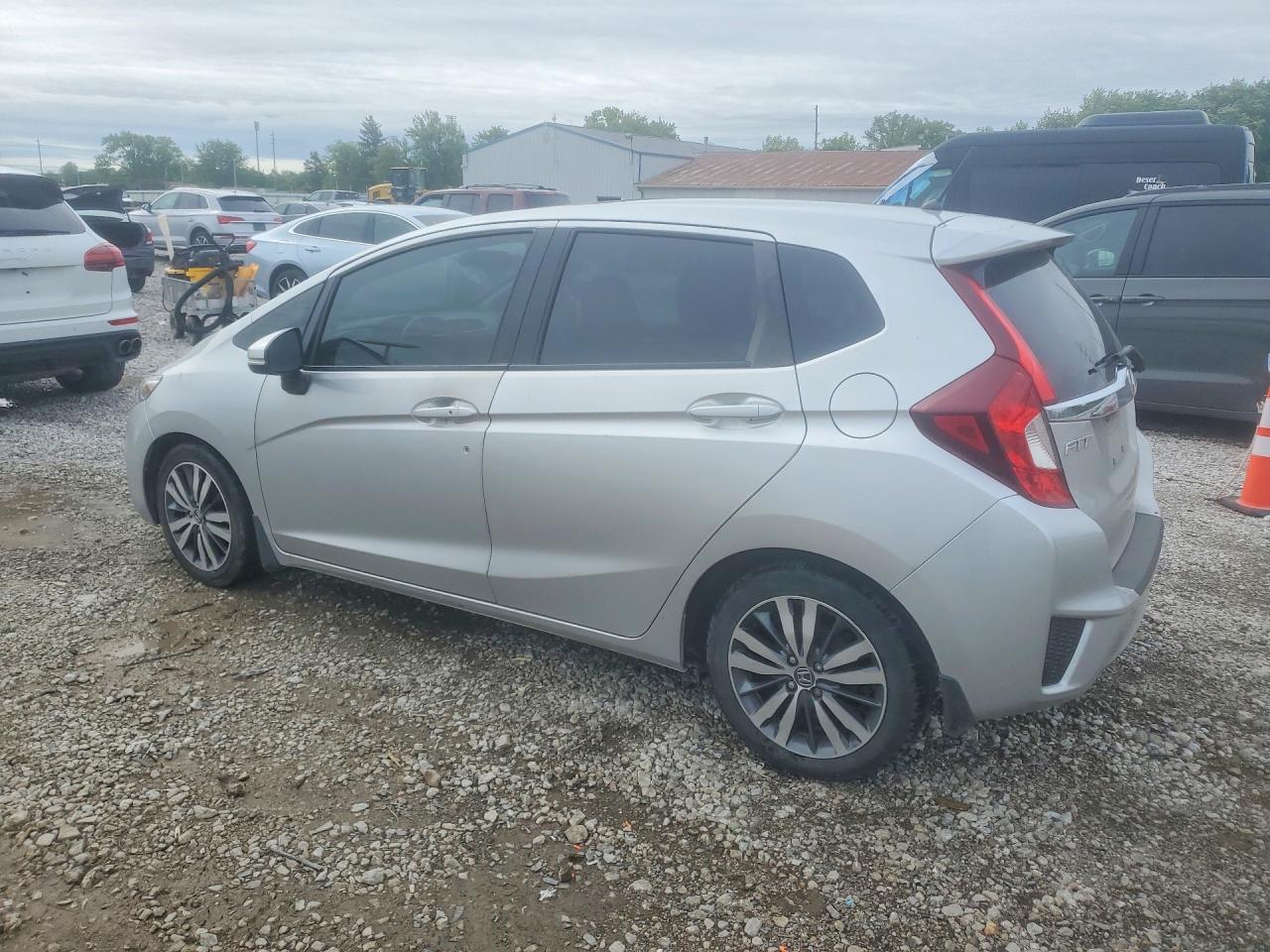 2015 HONDA FIT EX photo 2