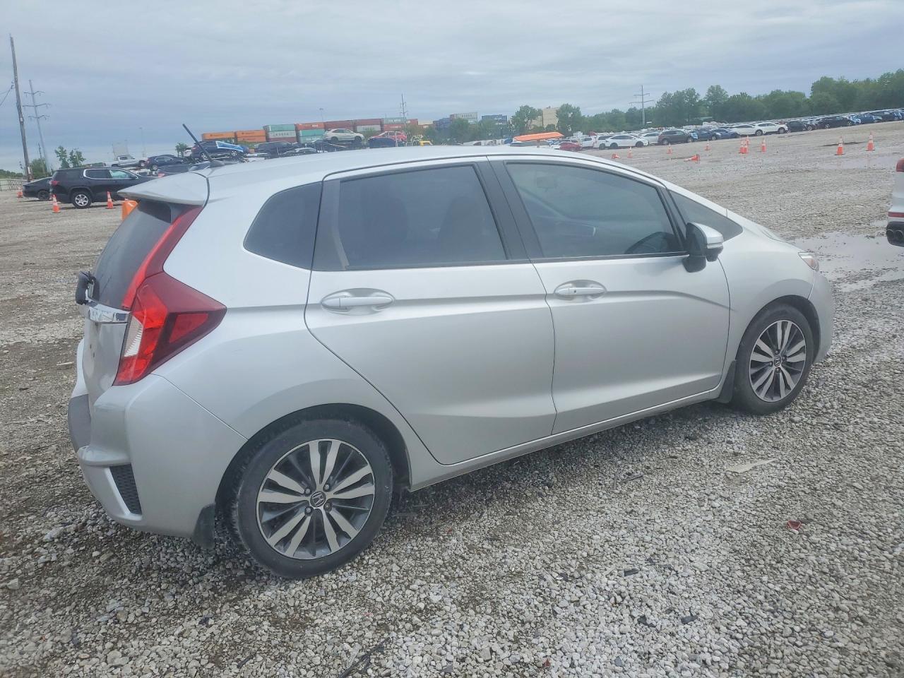 2015 HONDA FIT EX photo 3