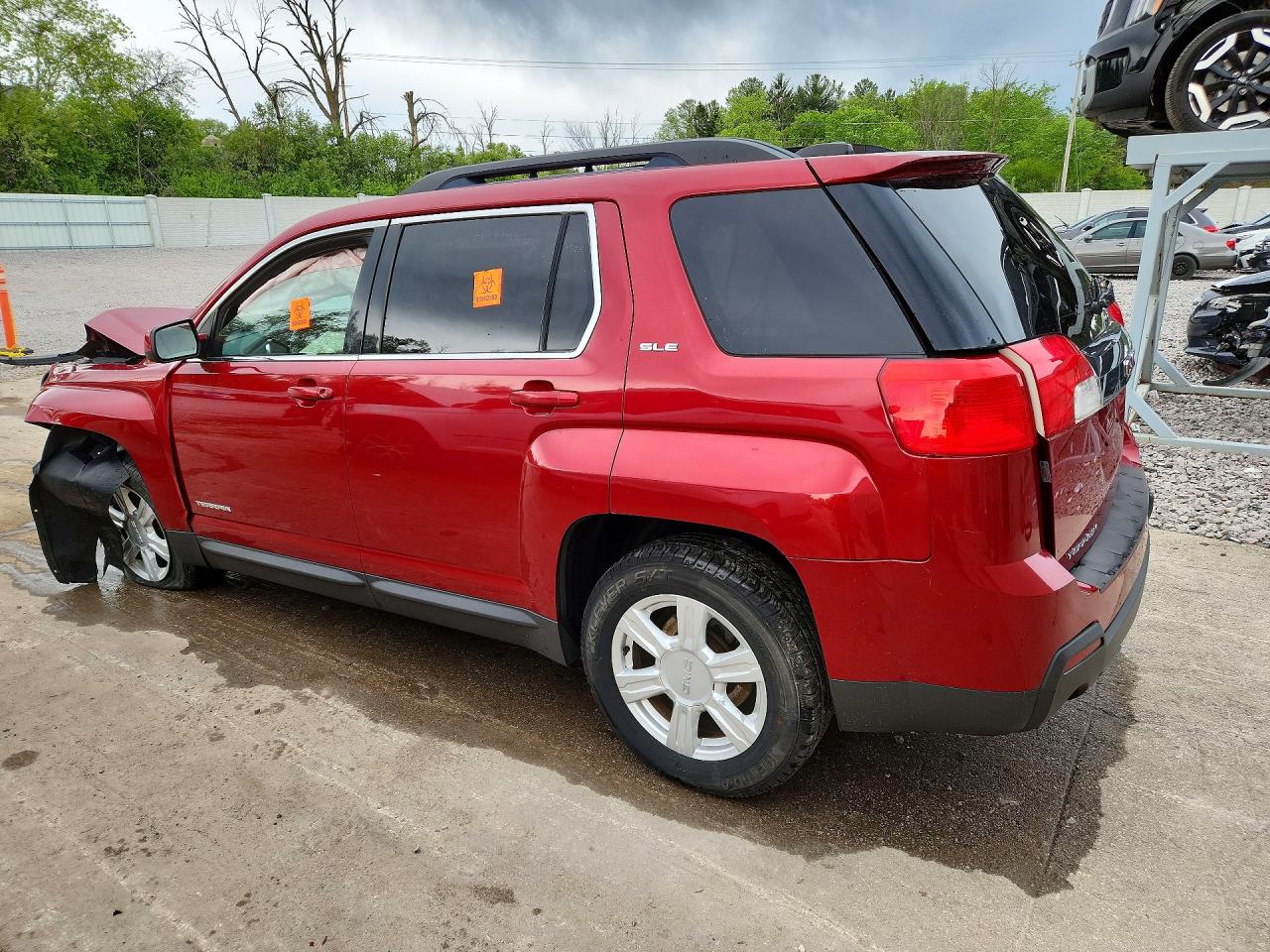 2015 GMC TERRAIN SLE photo 3