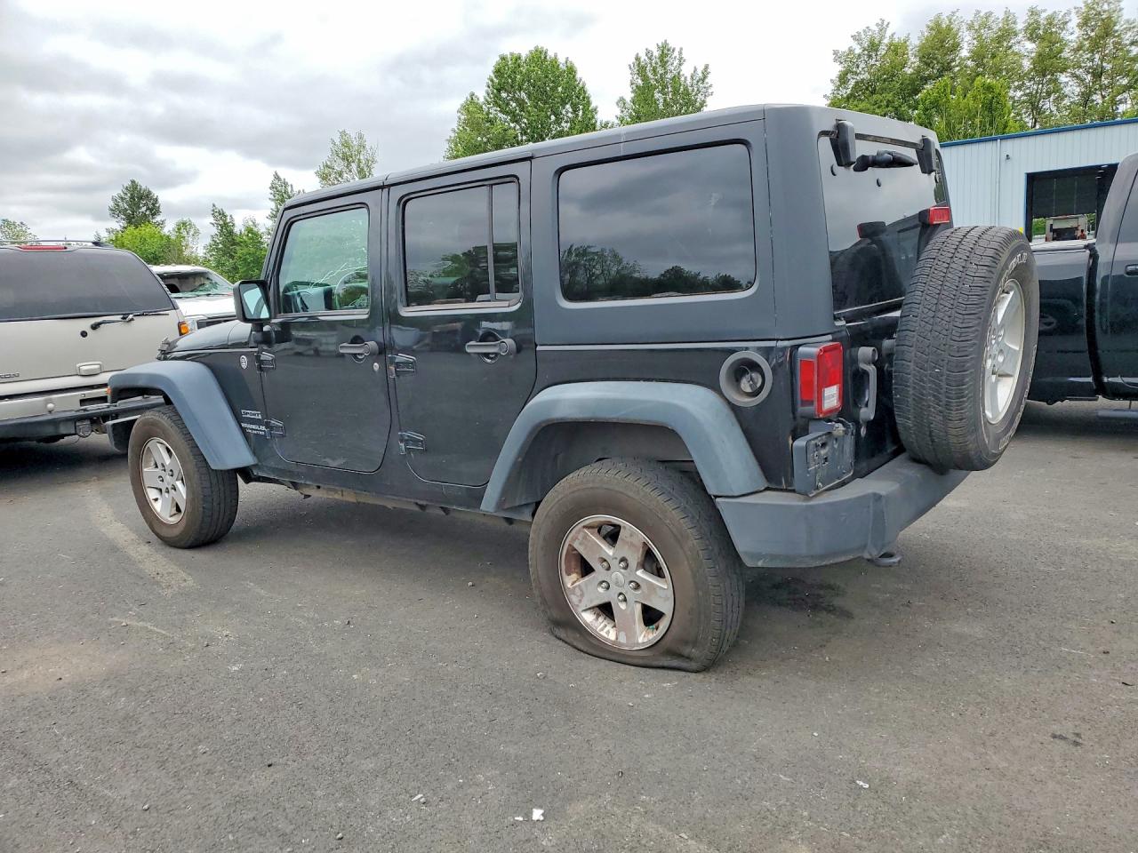 2012 JEEP WRANGLER UNLIMITED SPORT photo 3