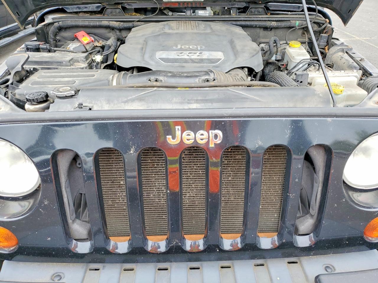 2012 JEEP WRANGLER UNLIMITED SPORT photo 21