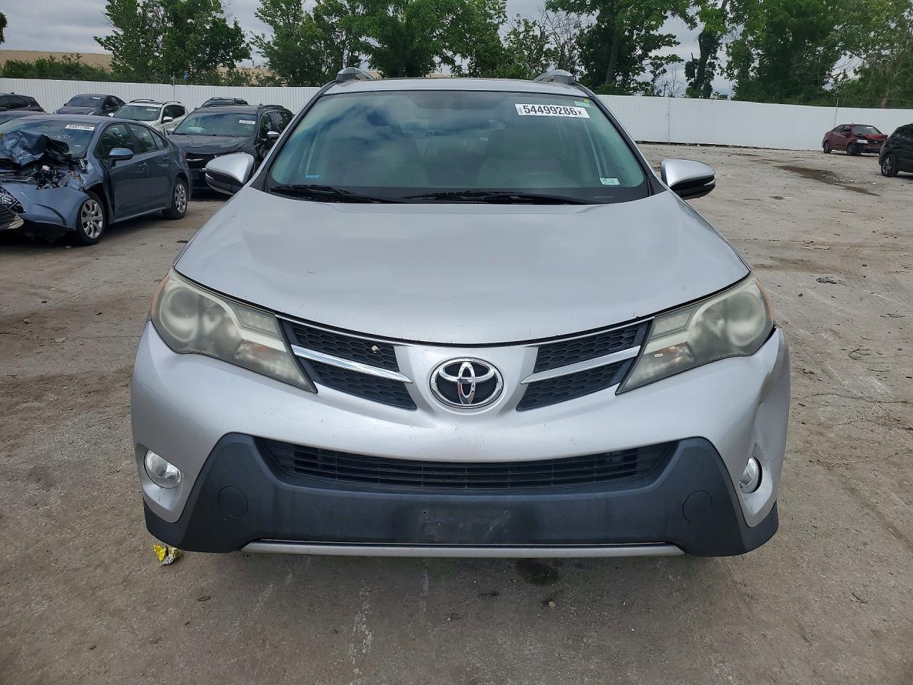2014 TOYOTA RAV4 XLE photo 9