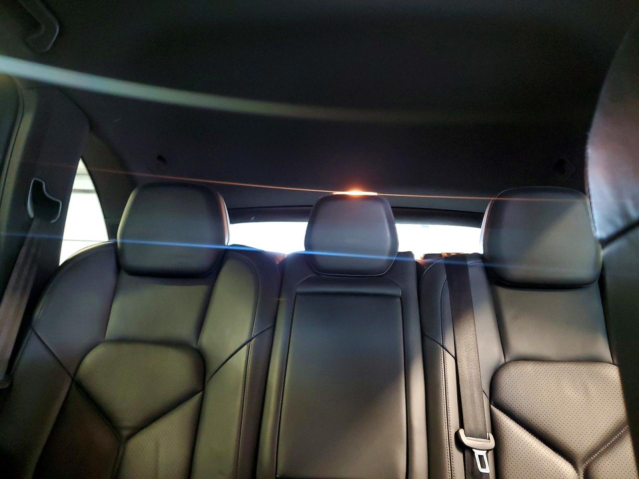 2013 PORSCHE CAYENNE photo 19
