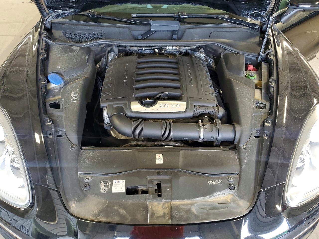 2013 PORSCHE CAYENNE photo 23