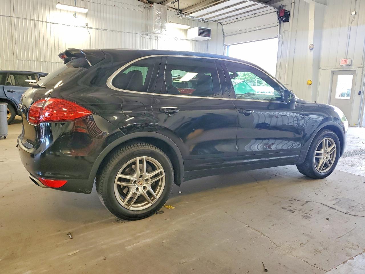 2013 PORSCHE CAYENNE photo 5