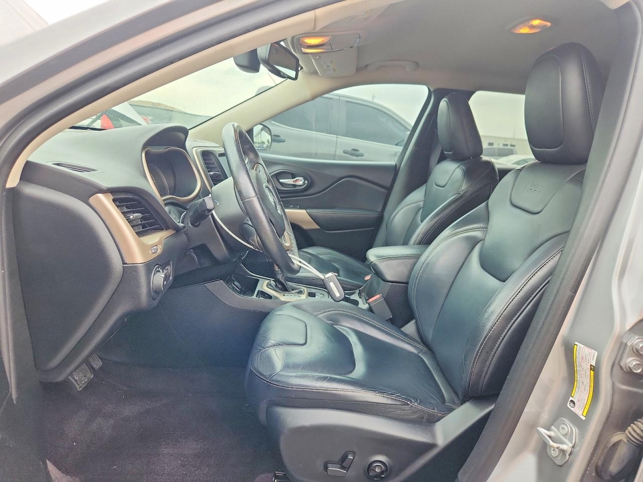 2017 JEEP CHEROKEE LIMITED photo 19