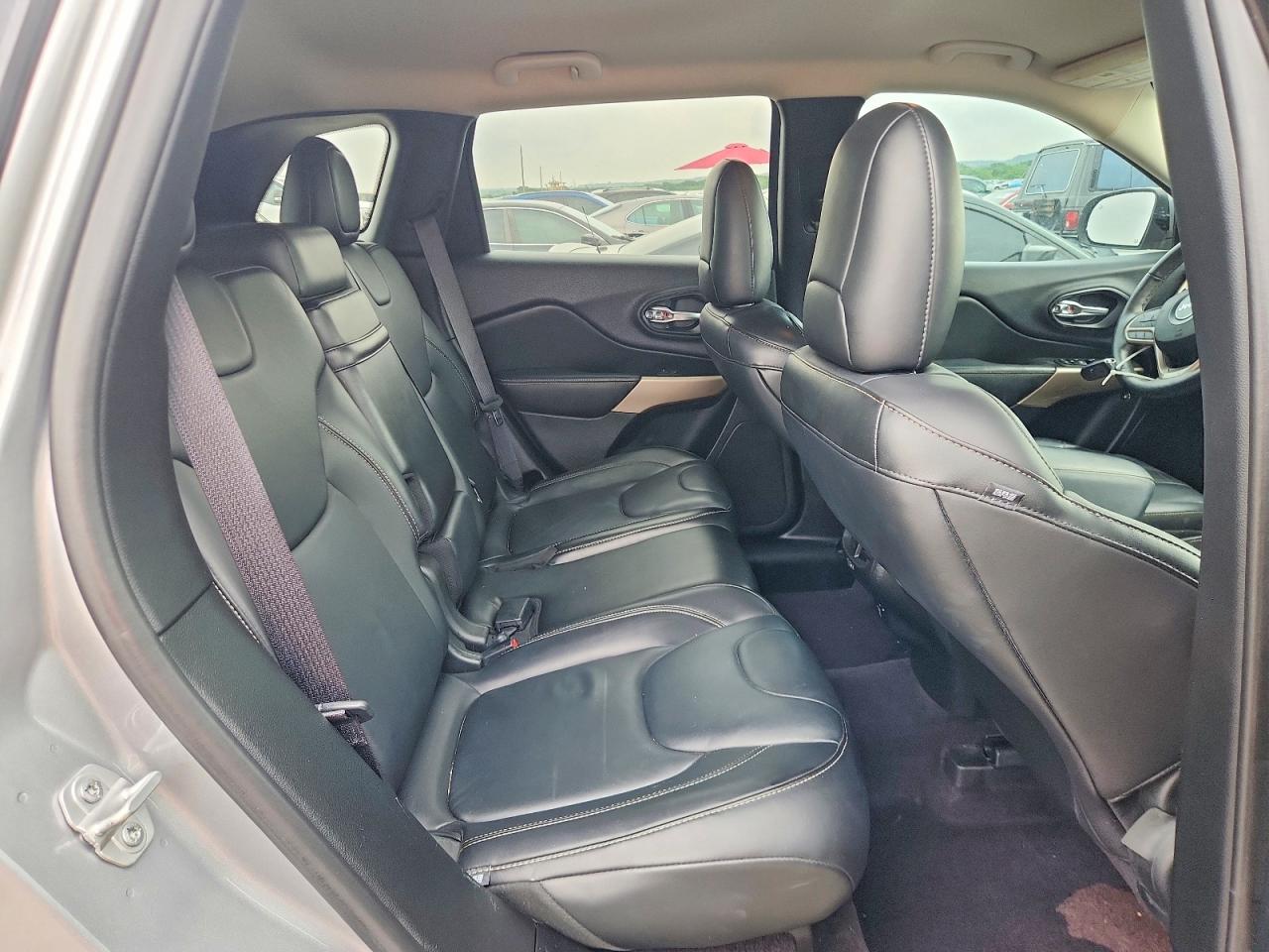 2017 JEEP CHEROKEE LIMITED photo 31