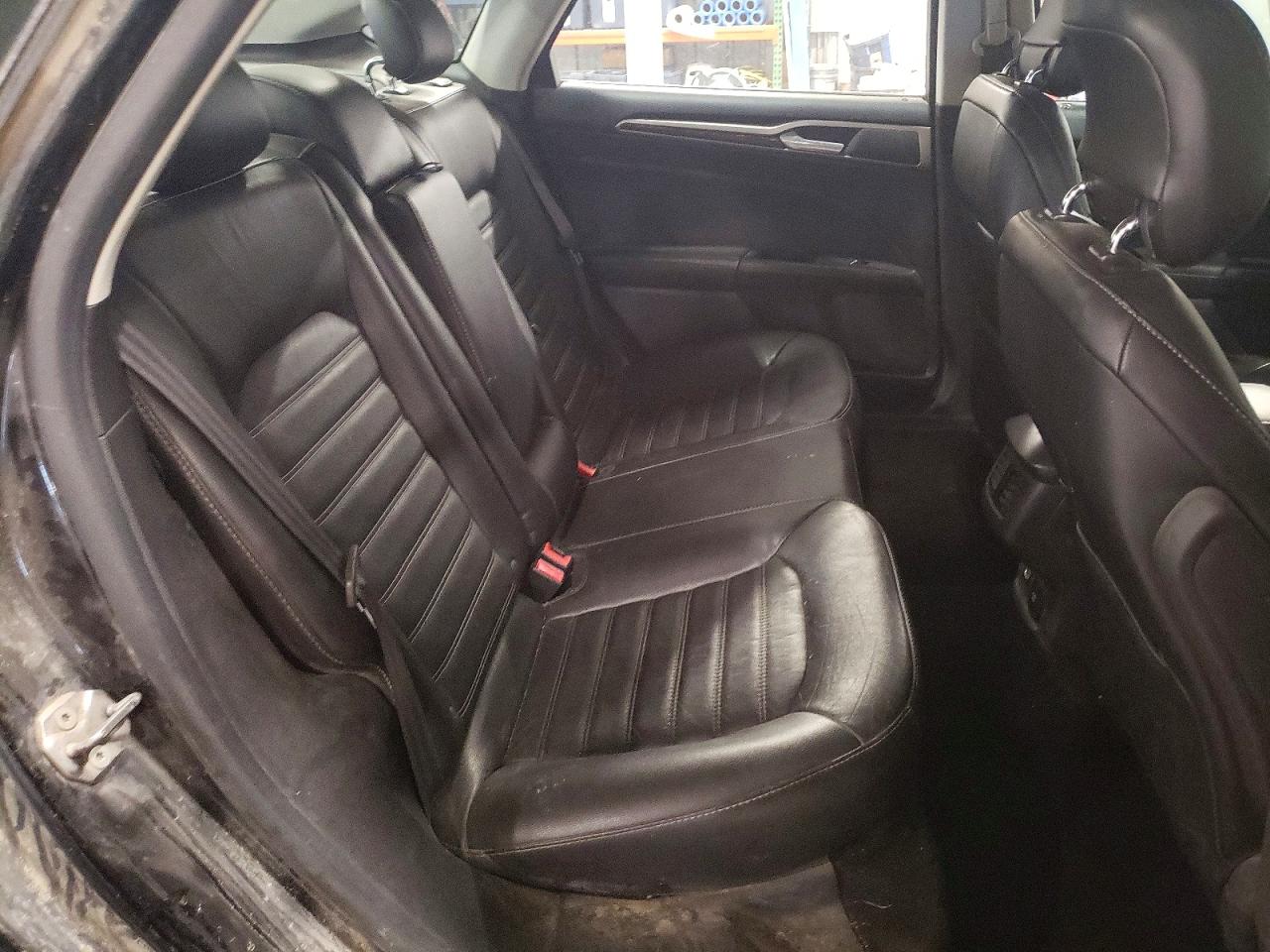 2013 FORD FUSION SE photo 28