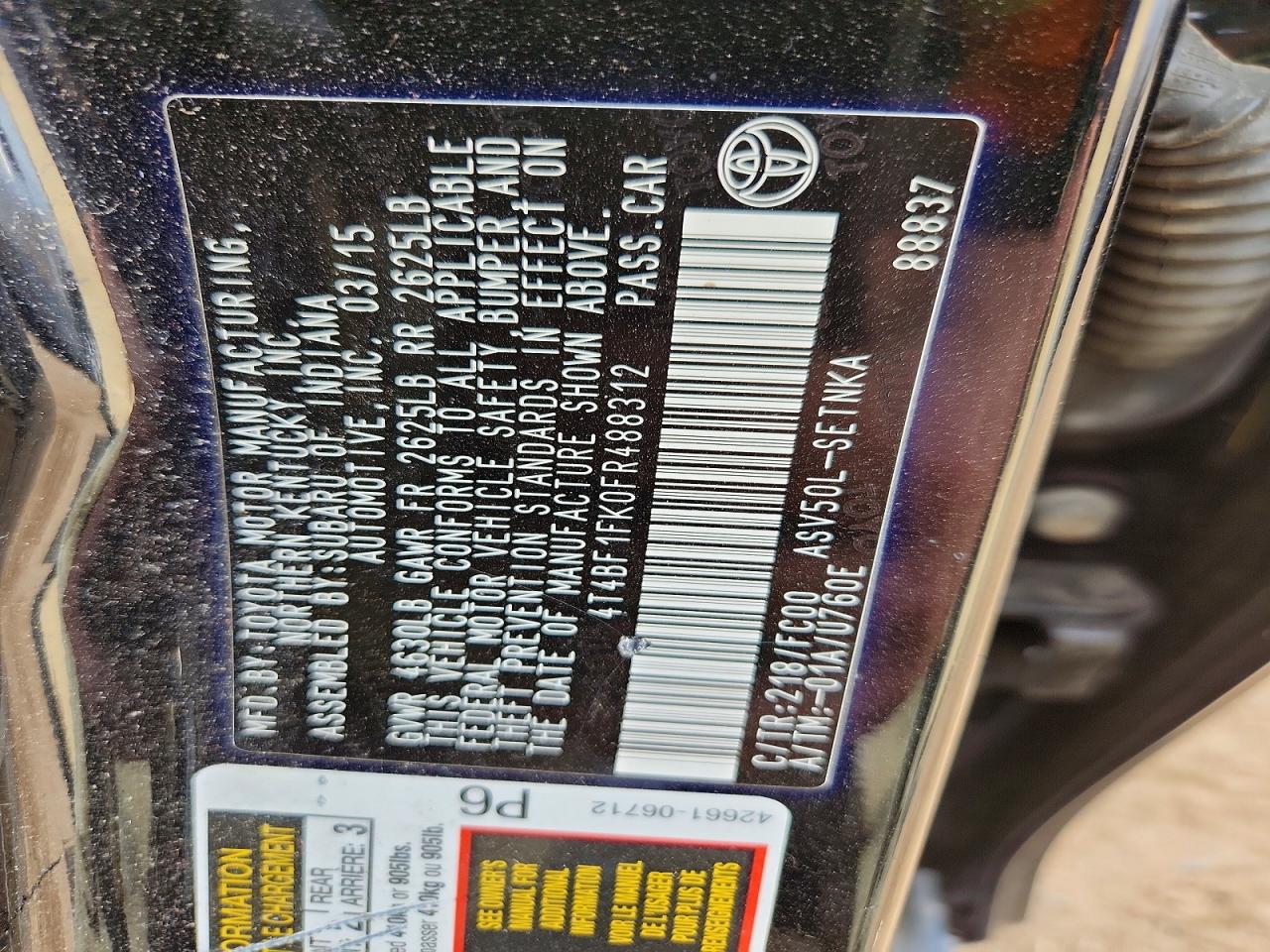 2015 TOYOTA CAMRY LE photo 12