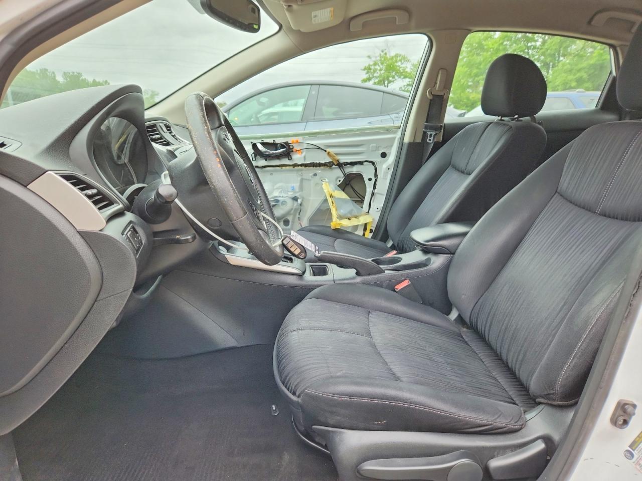 2016 NISSAN SENTRA S photo 7