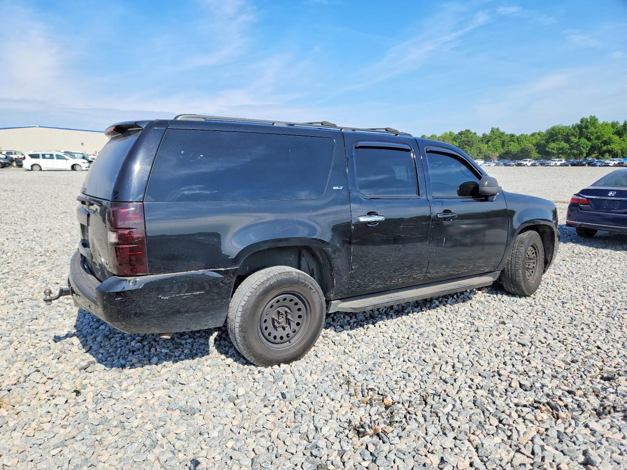 2011 GMC YUKON XL C1500 SLT photo 3