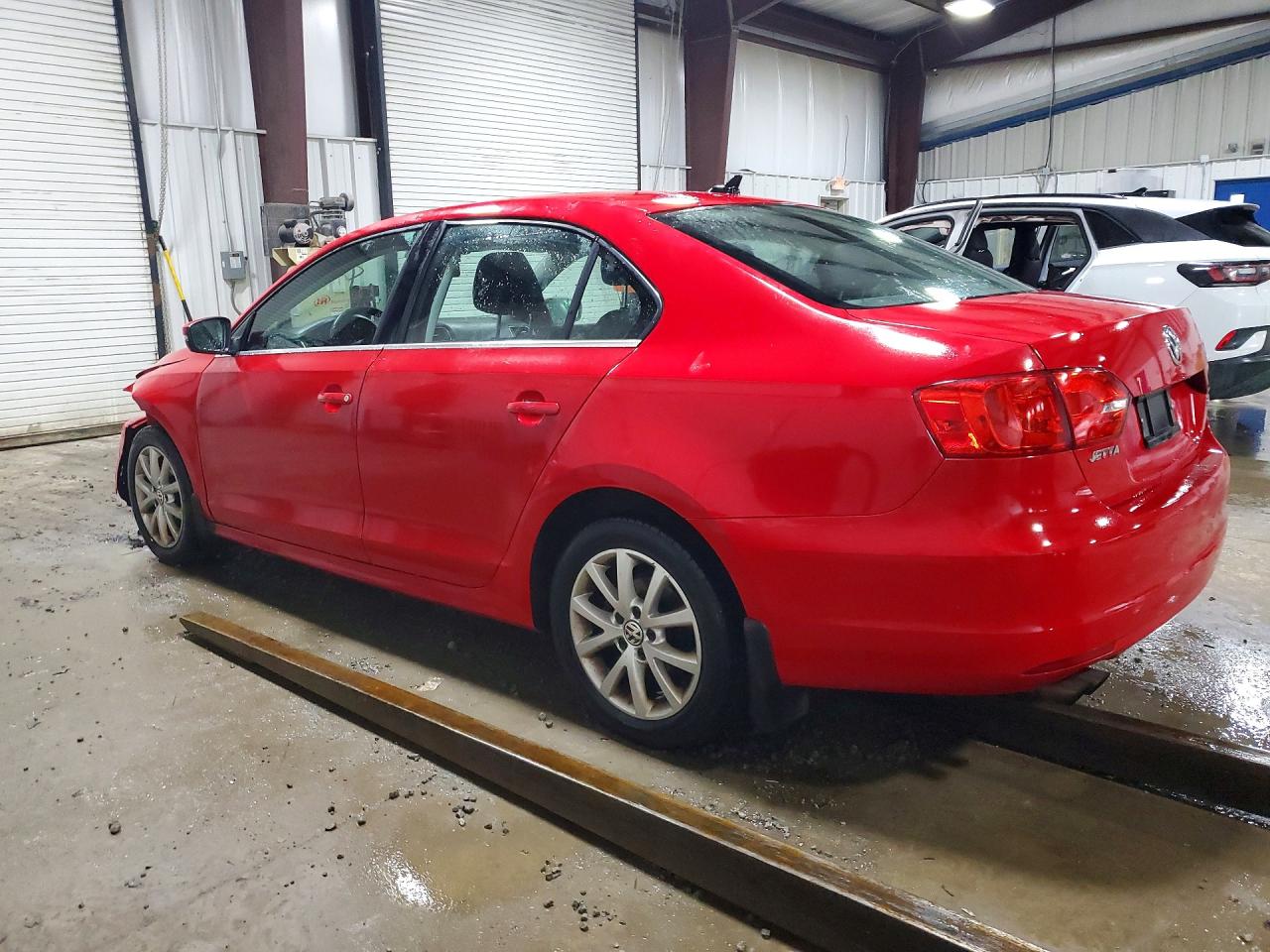 2013 VOLKSWAGEN JETTA SE photo 4