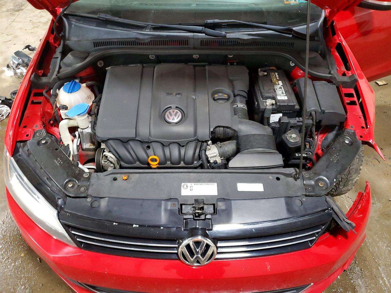 2013 VOLKSWAGEN JETTA SE photo 31