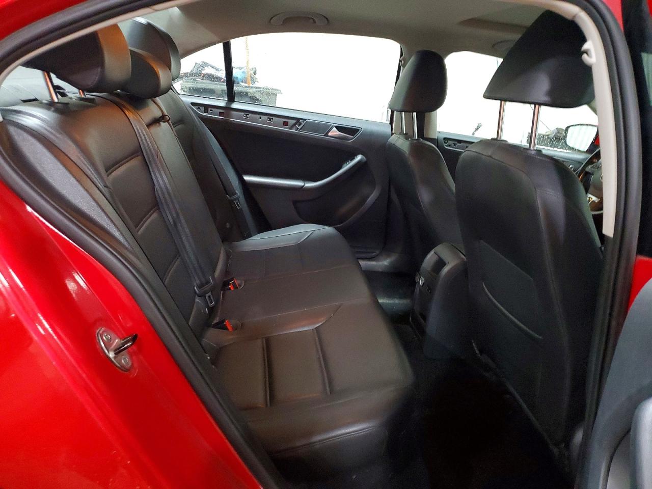 2013 VOLKSWAGEN JETTA SE photo 28