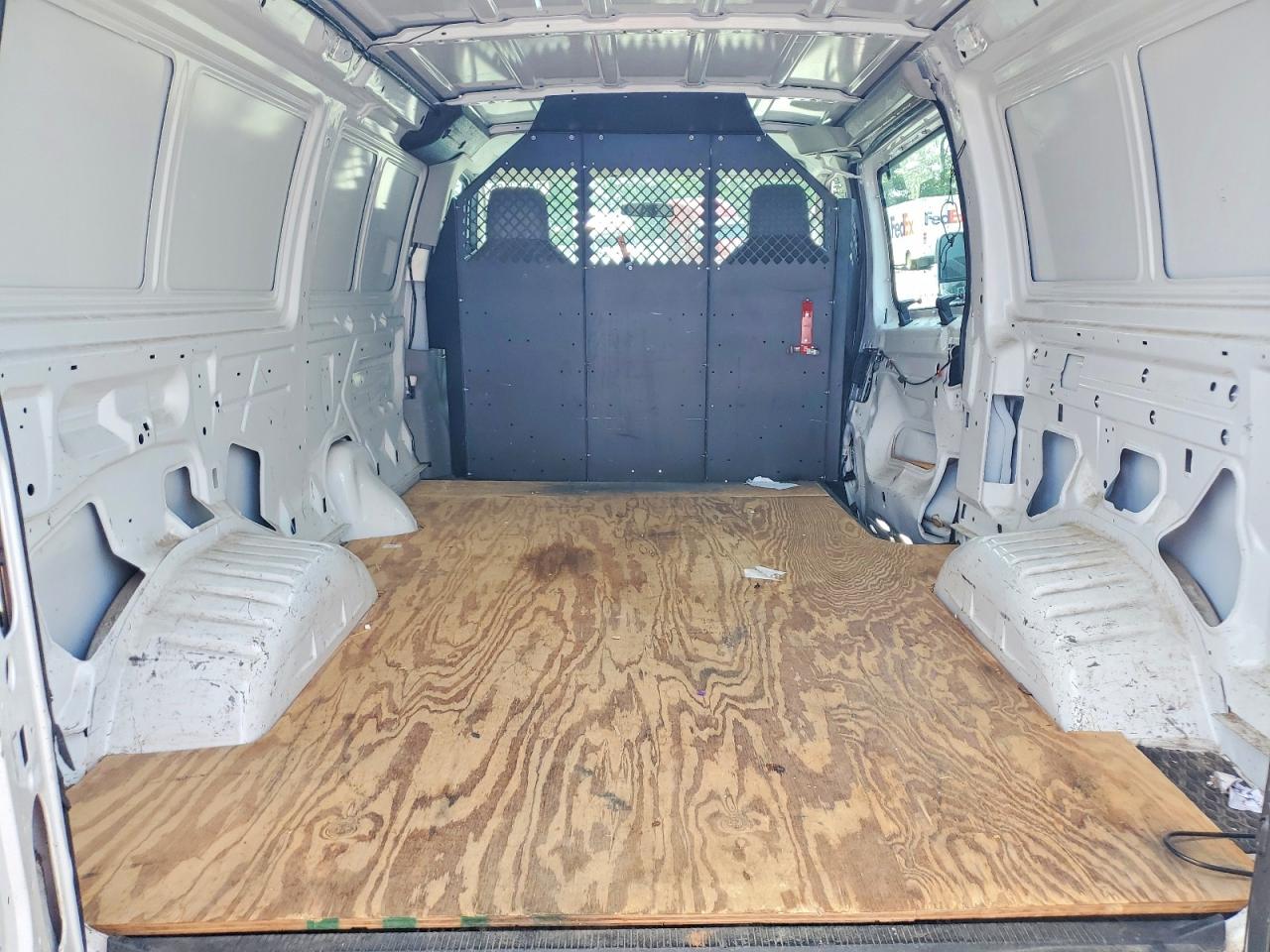 2011 FORD E250 DELIVERY VAN photo 28