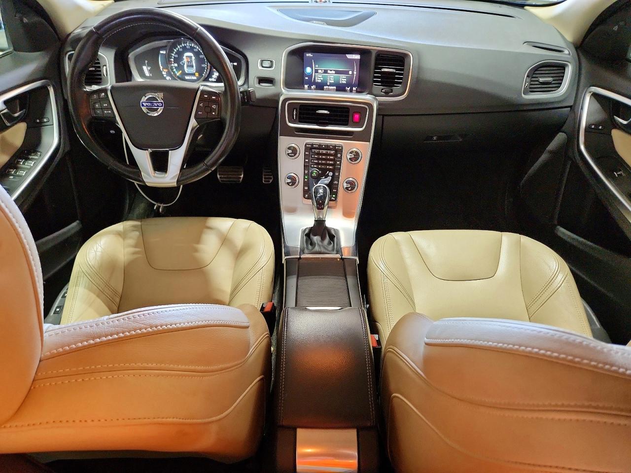 2018 VOLVO S60 PLATINUM photo 22