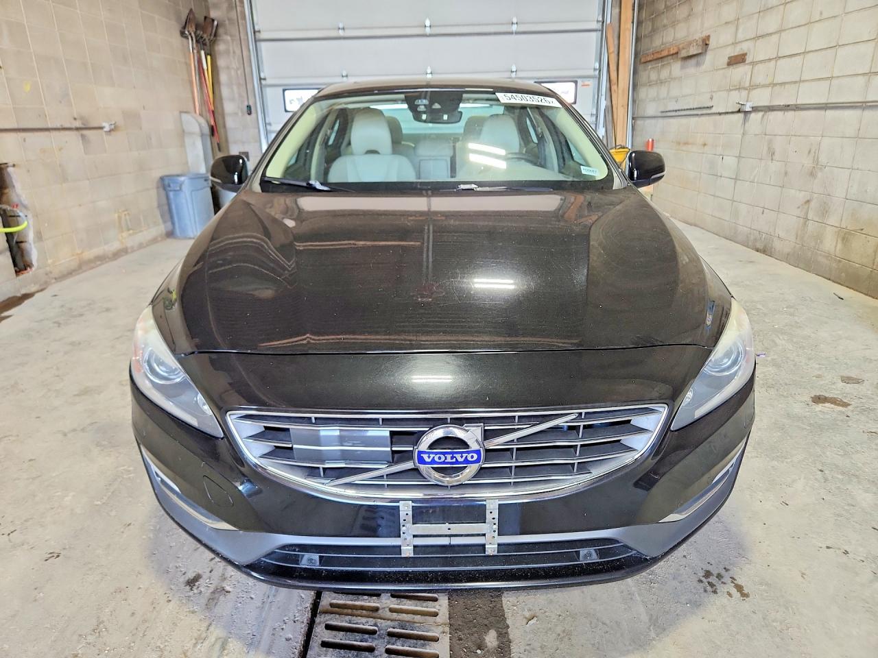 2018 VOLVO S60 PLATINUM photo 13