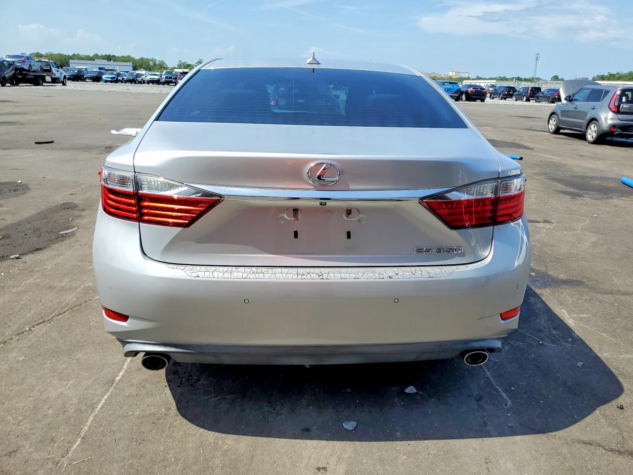 2013 LEXUS ES 350 photo 11