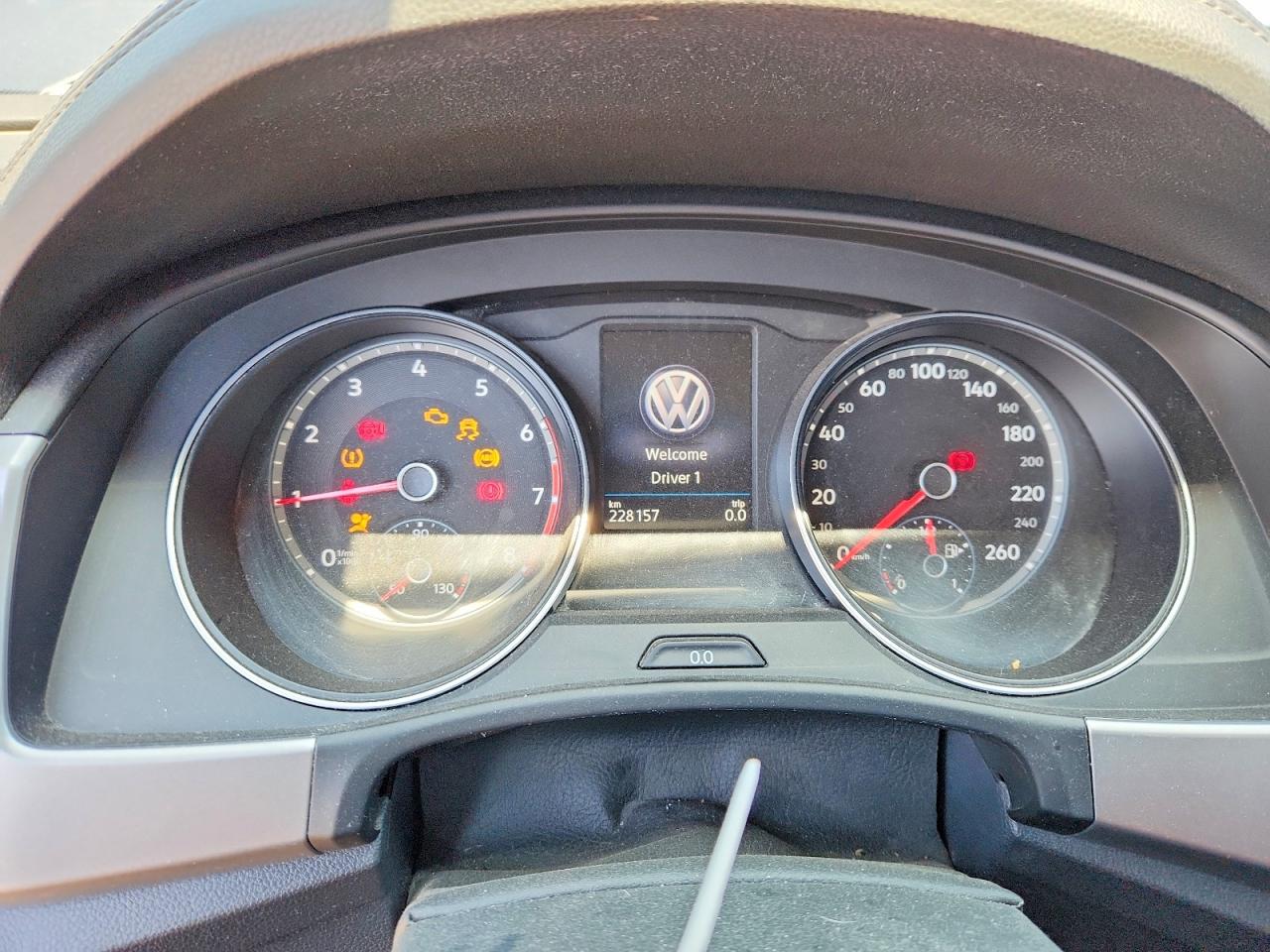 2018 VOLKSWAGEN ATLAS SE photo 17