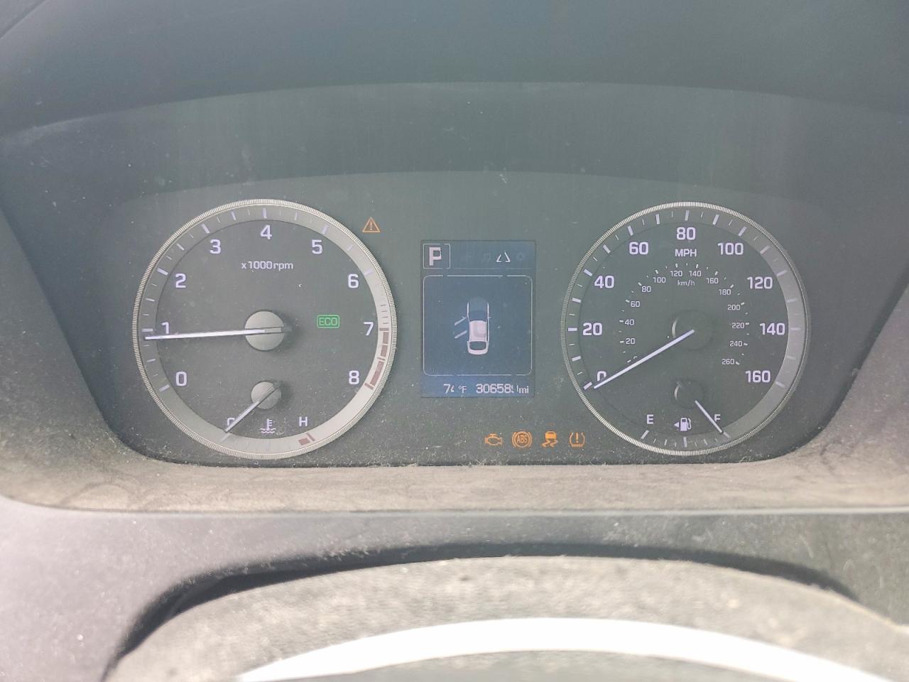 2015 HYUNDAI SONATA SE photo 17