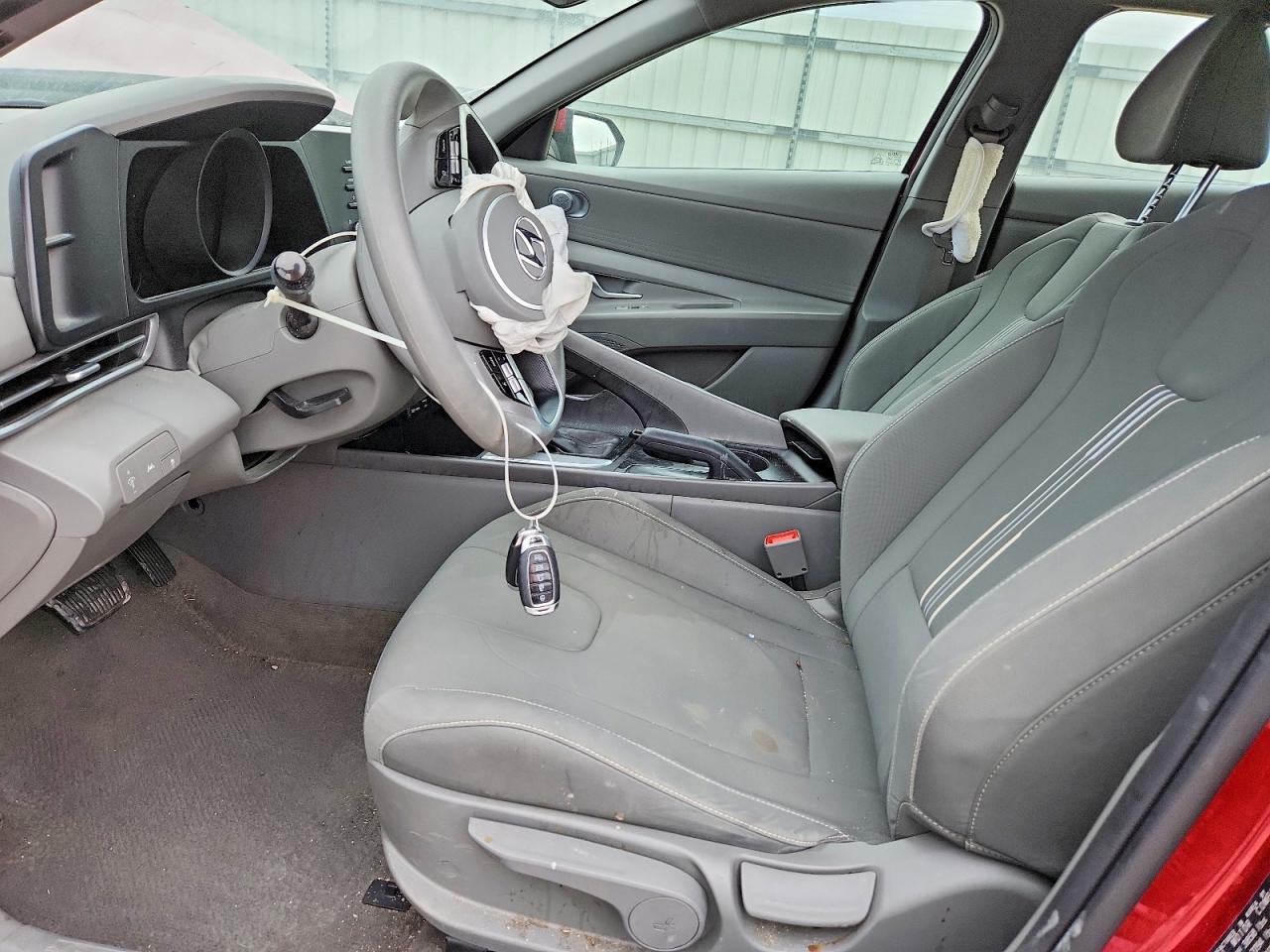 2023 HYUNDAI ELANTRA SEL photo 19