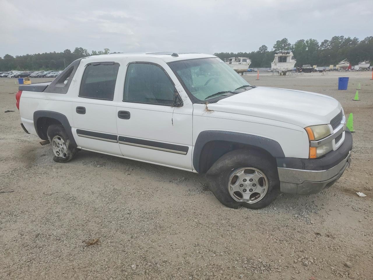 2004 CHEVROLET AVALANCHE photo 4