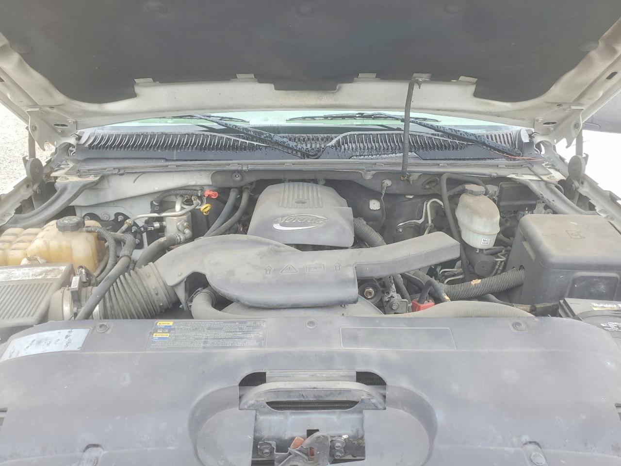 2004 CHEVROLET AVALANCHE photo 11