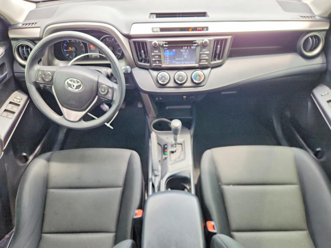 2018 TOYOTA RAV4 LE photo 22