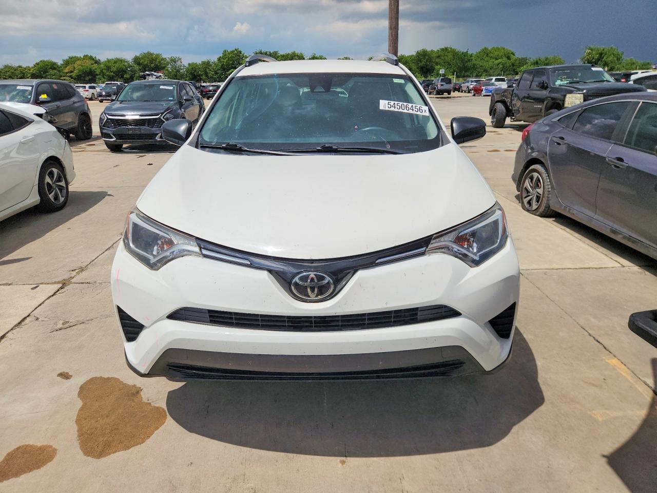 2018 TOYOTA RAV4 LE photo 13