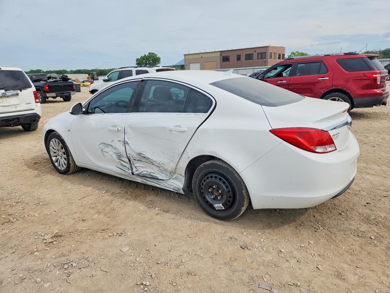 2011 BUICK REGAL CXL photo 3