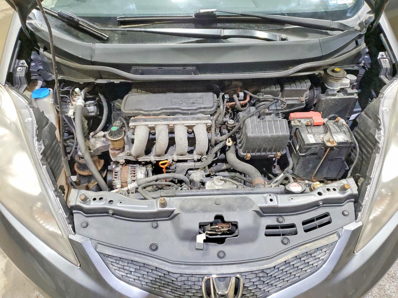 2013 HONDA FIT photo 31